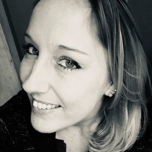 Meet your Posher, Crystal a